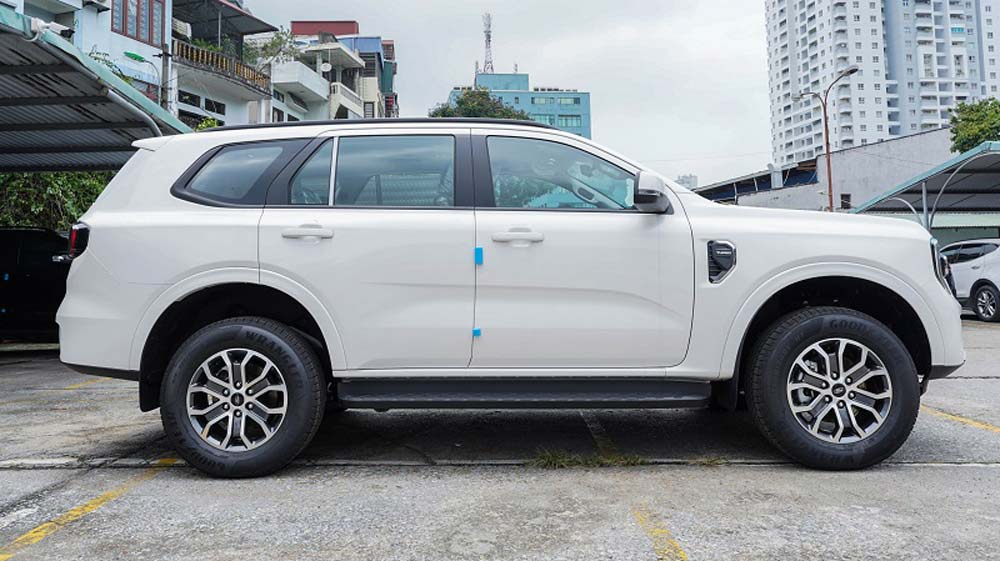 Ford Everest Ambiente 2.0L 4x2 AT 2024 NextGen