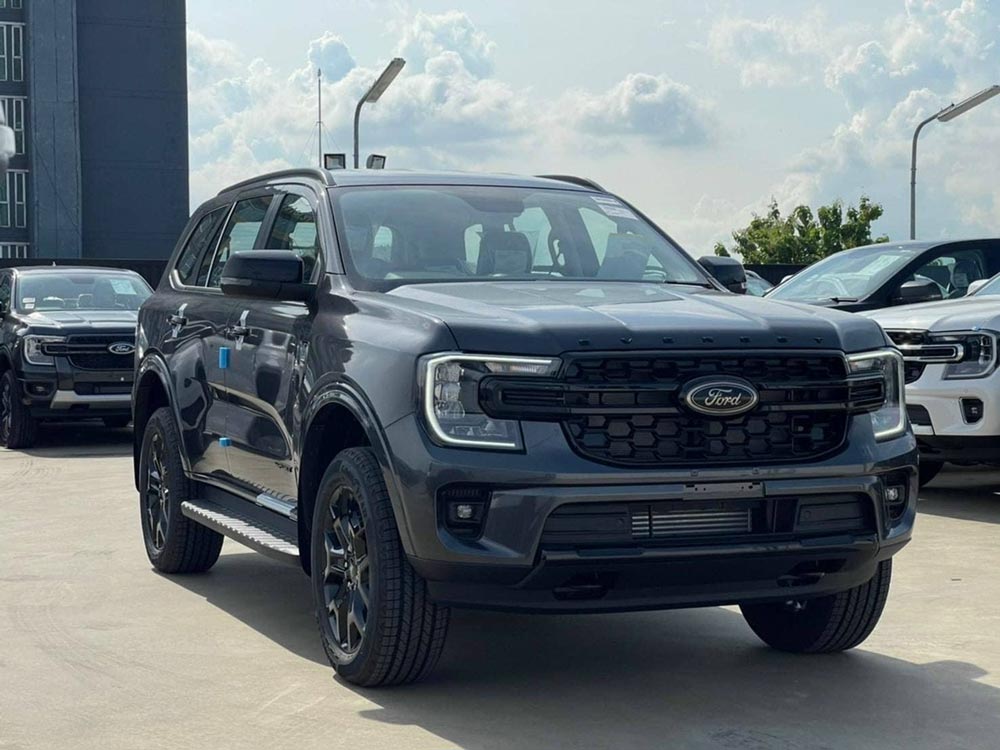 Ford Everest Sport 2.0L 4x2 AT 2024 NextGen